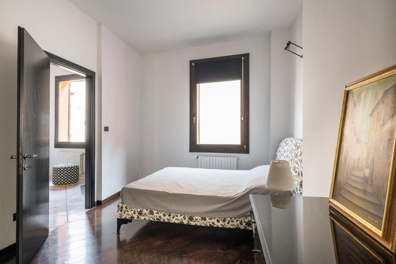 Torre Dell'Orologio Apartment By Wonderful Italy Bologna Buitenkant foto